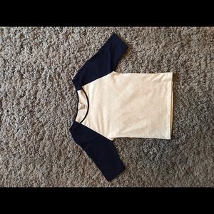 CROPPED QUARTER LENGTH BASEBALL TEE